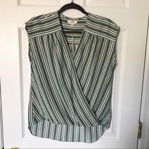 Max Studio | Crepe Bubble Hem Top | XS